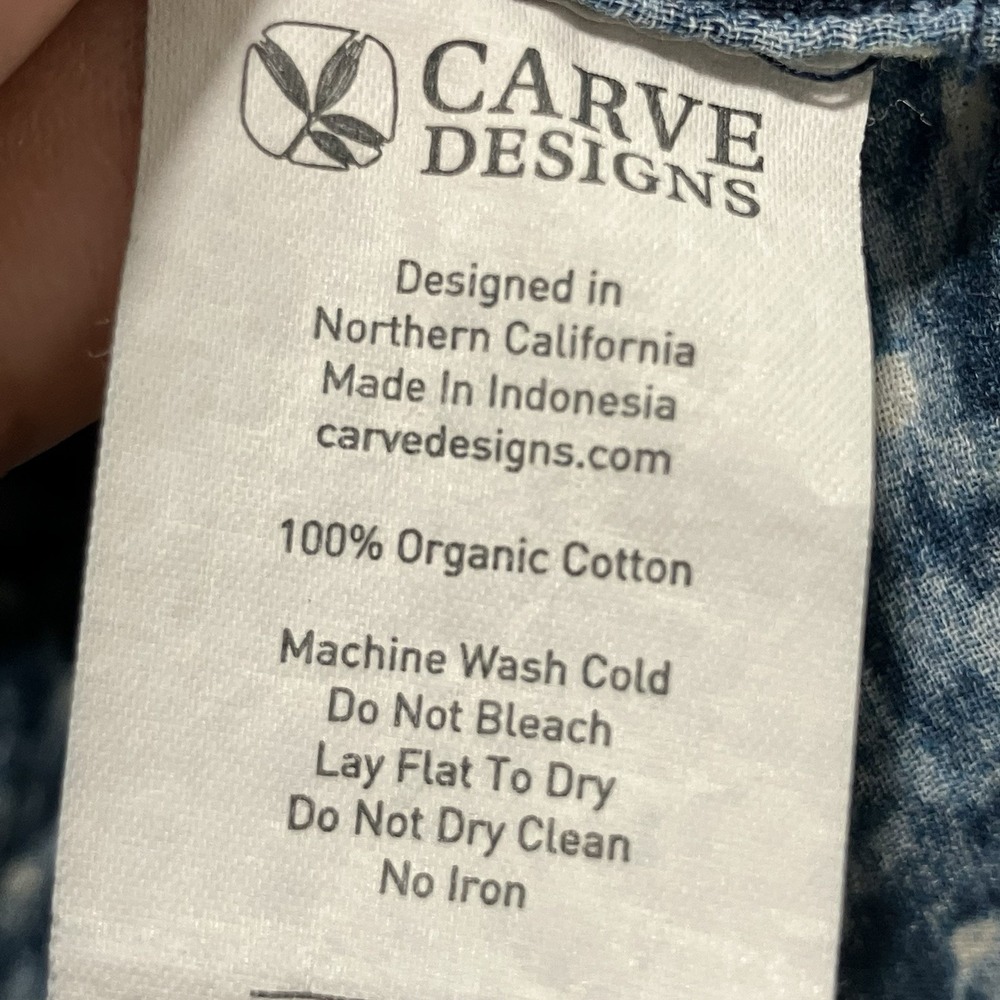 Carve Designs Blue Printed Popover Blouse Women's Size Small Roll Tab Sleeve - Picture 9 of 11